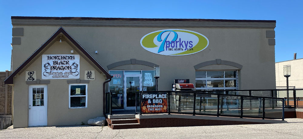 Porky's BBQ & Leisure Building or Showroom