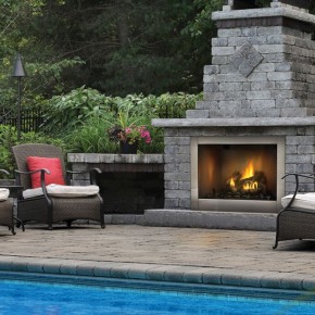 Napoleon Riverside 42 Outdoor Gas Fireplace with clean face