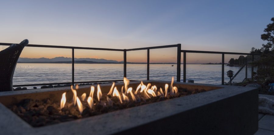 Choosing an Outdoor Fireplace – What to Consider