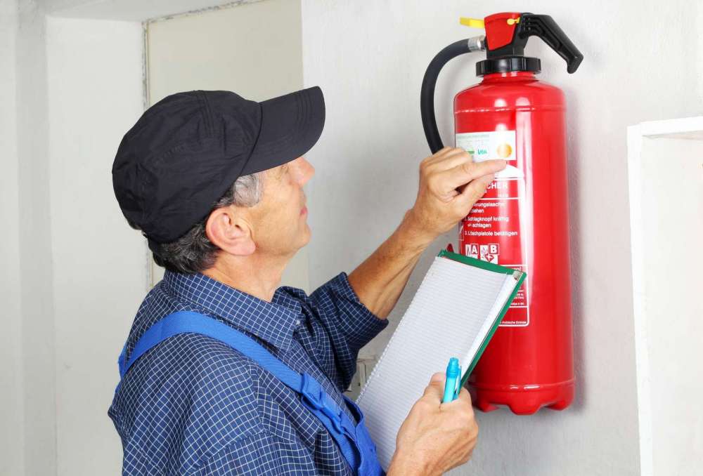 Verify your fire extinguisher. Prepare your house for winter. Checklist to winterize your home