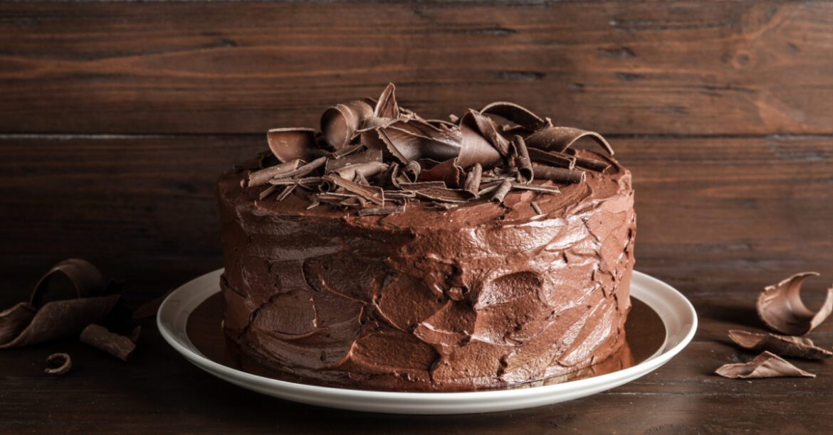 Heartwarming Hygge Recipes For the Cold Season - chocolate cake