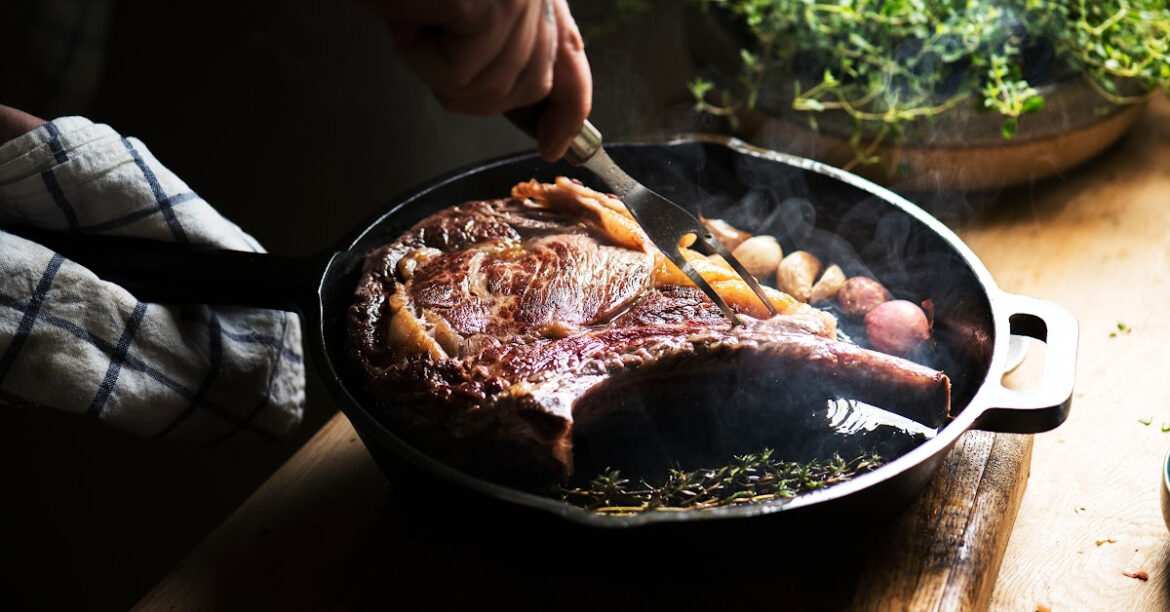 A steak in a cast iron