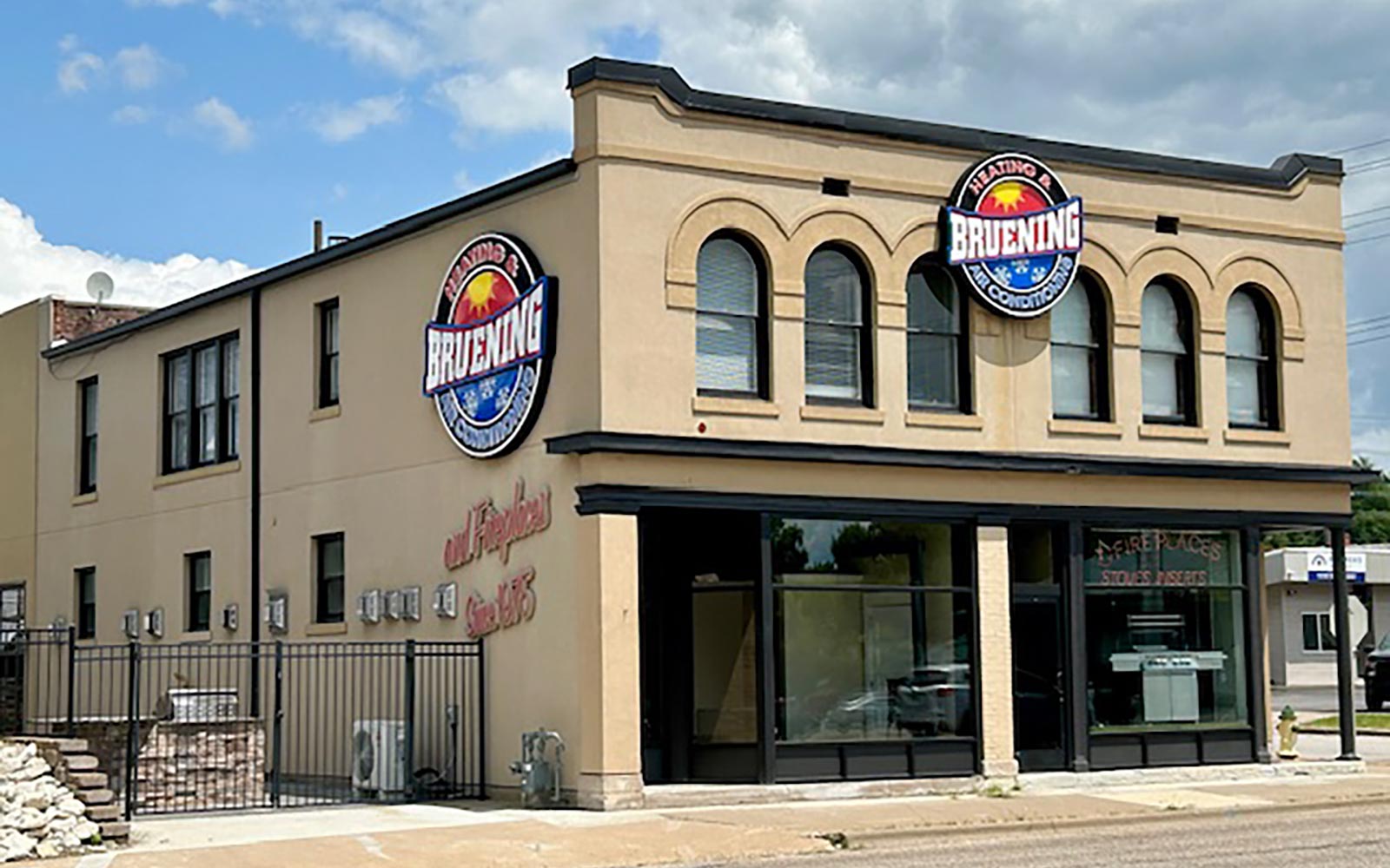  Building or Showroom