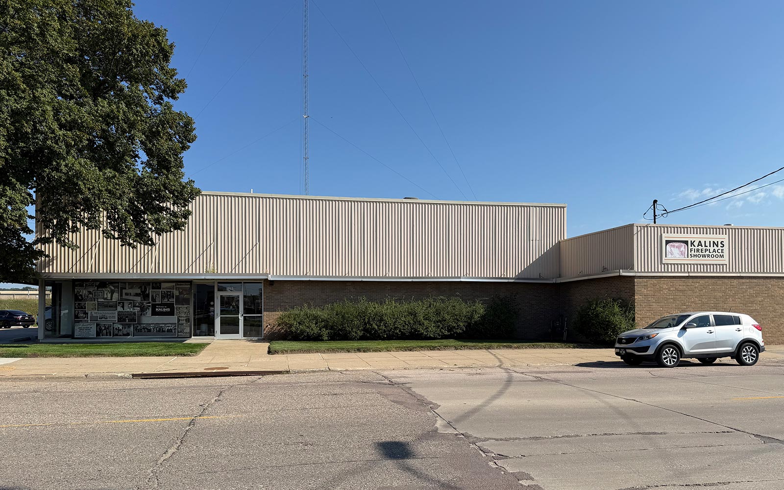  Building or Showroom